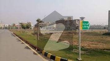 Ideal 1 Kanal Residential Plot For Sale In Madina Town