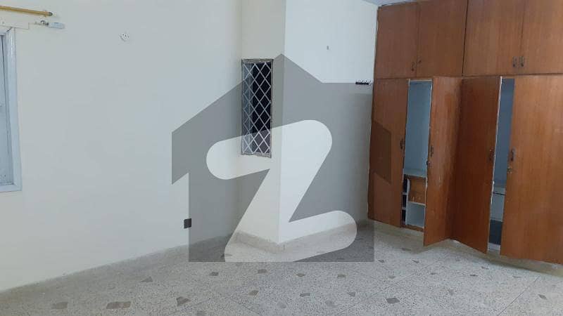 ONE BED LOUNGE UPPER PORTION FOR RENT IN PECHS BLOCK 2