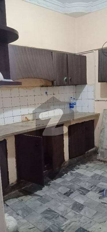 Flat For Rent In Faraz Avenue 2nd Floor VIP Location Main Road Project Car Parking Available Morbal Floor All Fesiletes VIP Location Naer Jauhar More