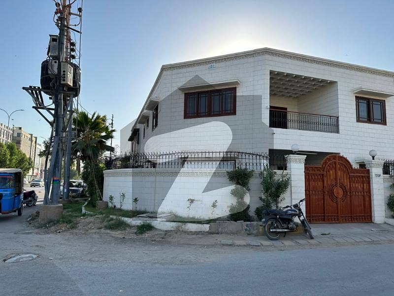 250 Sq Yds Well Maintained Duplex Bungalow For Sale At Khayaban-E-Shahbaz DHA Phase 6