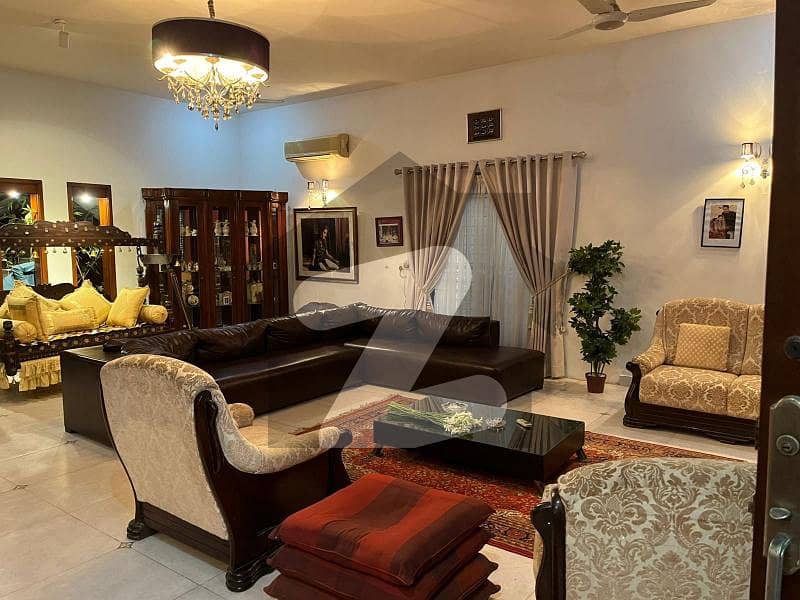 ڈی ایچ اے فیز 6 ڈی ایچ اے ڈیفینس,کراچی میں 6 کمروں کا 1 کنال مکان 16.0 کروڑ میں برائے فروخت۔