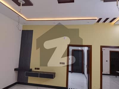 جاتی عمرہ روڈ لاہور میں 3 کمروں کا 7 مرلہ زیریں پورشن 30.0 ہزار میں کرایہ پر دستیاب ہے۔