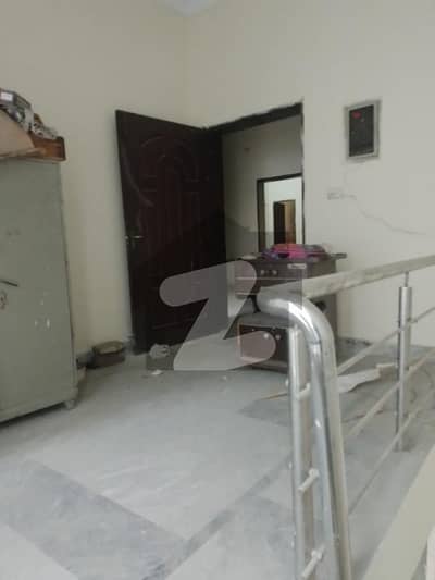 مرغزار آفیسرز کالونی لاہور میں 3 کمروں کا 5 مرلہ مکان 1.45 کروڑ میں برائے فروخت۔