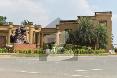 10 Marla Prime Location Plot For Sale