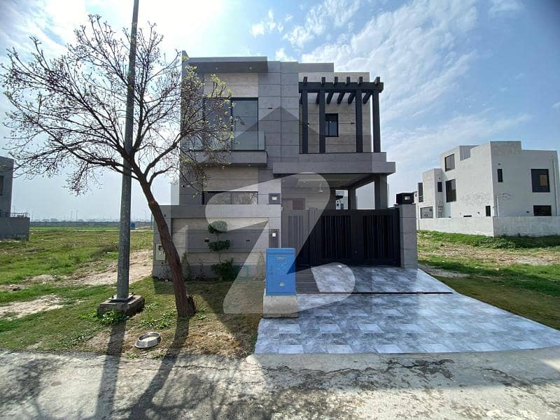 100% Orignal Add 5 Marla Full Basement Modern Design House For Sale In DHA 9 Town