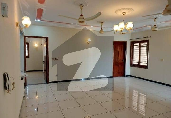 ڈی ایچ اے فیز 7 ایکسٹینشن ڈی ایچ اے ڈیفینس,کراچی میں 3 کمروں کا 12 مرلہ بالائی پورشن 1.3 لاکھ میں کرایہ پر دستیاب ہے۔
