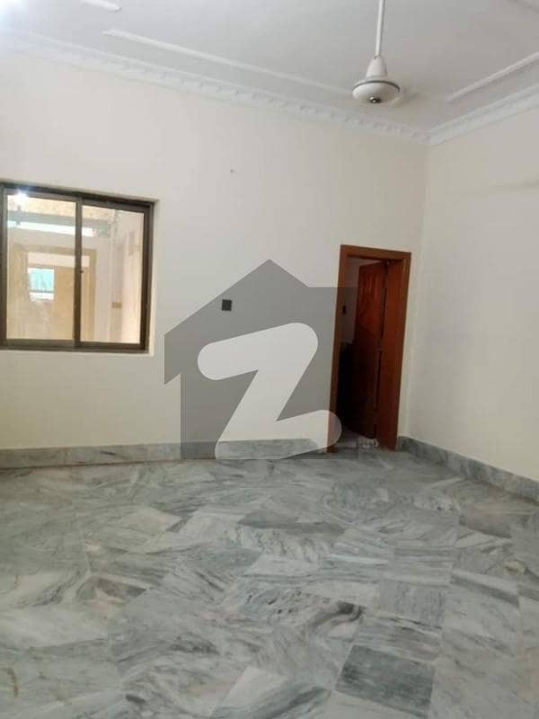 حیات آباد فیز 3 حیات آباد,پشاور میں 4 کمروں کا 5 مرلہ مکان 2.2 کروڑ میں برائے فروخت۔