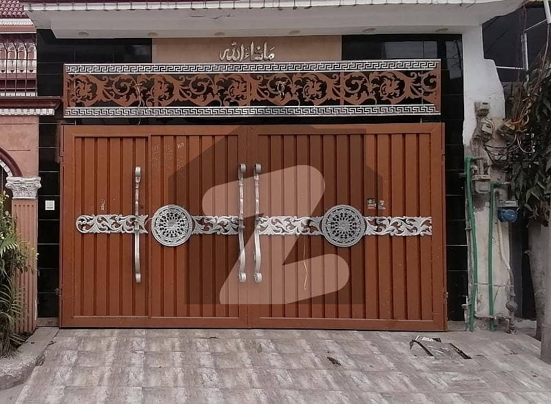 Highly-Desirable House Available In Awan Town For sale