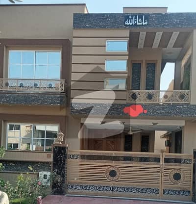 10 Marla House for sale in Bahria Town Phase 5 
Islamabad.