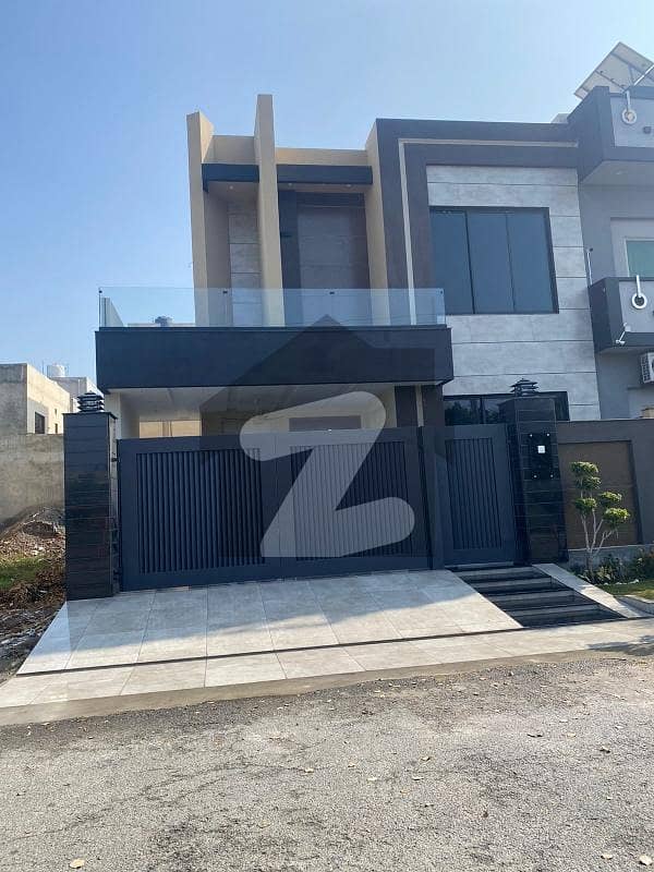 10 Marla Brand New Facing Park House For Sale In Velancia Town Price Nogetibal