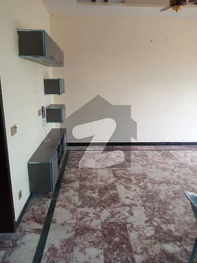 غوری گارڈن غوری ٹاؤن,اسلام آباد میں 2 کمروں کا 5 مرلہ زیریں پورشن 28.0 ہزار میں کرایہ پر دستیاب ہے۔