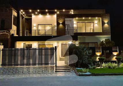 1 Kanal Brand New Luxcury House Available For Sale In CC Block Prime Location Citi Housing Gujranwala