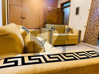 5 Marla Fully Furnished Luxurious Tiled Flooring Houses Available For Rent