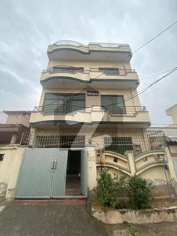 6 Marla Triple Storey House Nwaz Colony Gas And Bore Water Available