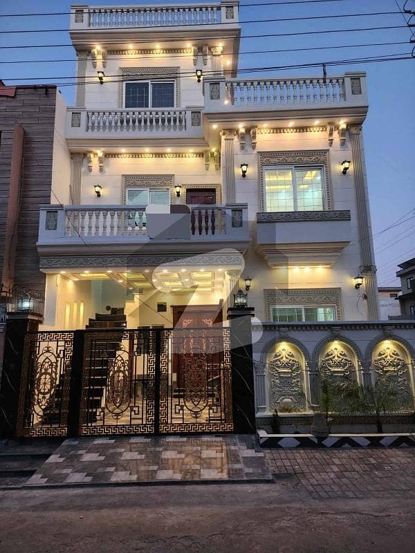 الرحمان گارڈن فیز 2 الرحمان گارڈن,لاہور میں 5 کمروں کا 5 مرلہ مکان 1.75 کروڑ میں برائے فروخت۔