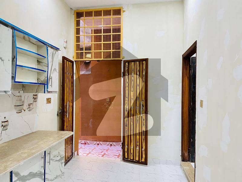 سمن آباد لاہور میں 2 کمروں کا 2 مرلہ مکان 70.0 لاکھ میں برائے فروخت۔