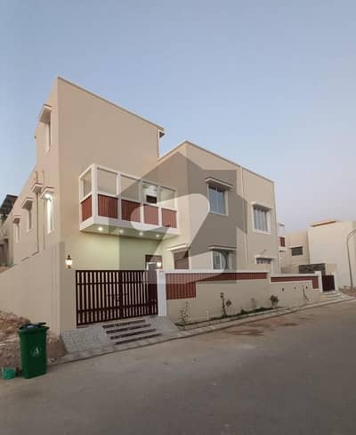 نیا ناظم آباد کراچی میں 5 کمروں کا 1 مرلہ مکان 4.7 کروڑ میں برائے فروخت۔