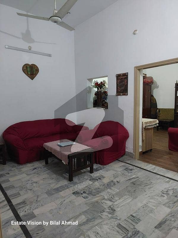 خیابان کالونی 3 فیصل آباد میں 3 کمروں کا 4 مرلہ مکان 63.75 لاکھ میں برائے فروخت۔