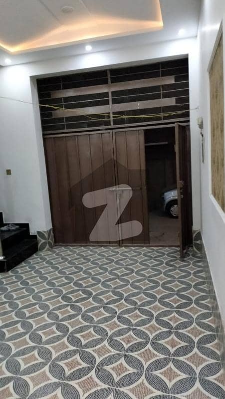 کیولری گراؤنڈ لاہور میں 2 کمروں کا 5 مرلہ بالائی پورشن 25.0 ہزار میں کرایہ پر دستیاب ہے۔