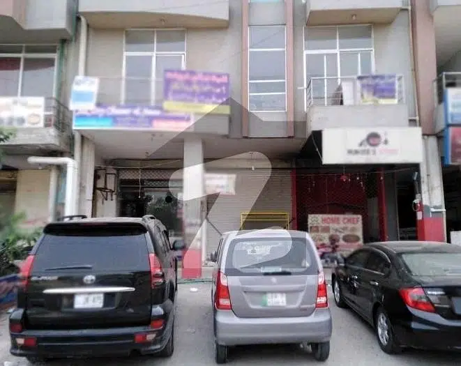 Flat Of 350 Square Feet For Sale In Johar Town Phase 2 - Block H3