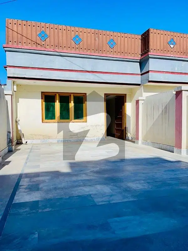 Prime Location House Of 10 Marla In Warsak Road For Rent