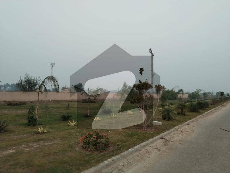 چنار باغ ۔ شاہین بلاک چنار باغ,لاہور میں 1 کنال رہائشی پلاٹ 1.05 کروڑ میں برائے فروخت۔