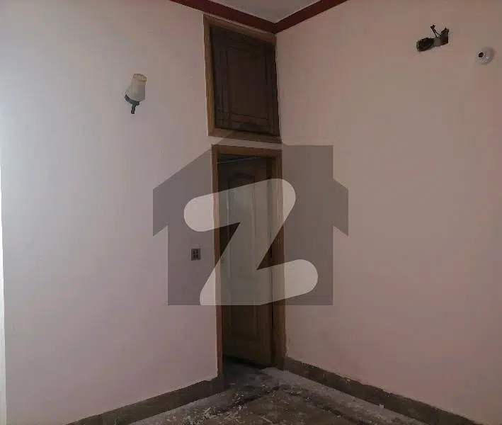 5 Marla House In Johar Town Is Available
