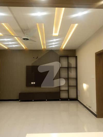 10 Marla Lower Portion For Rent In Bahria Enclave - Sector C2 Islamabad