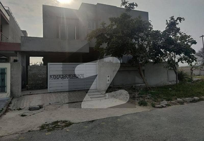 ڈی ایچ اے فیز 7 ڈیفنس (ڈی ایچ اے),لاہور میں 5 کمروں کا 1 کنال مکان 5.0 کروڑ میں برائے فروخت۔
