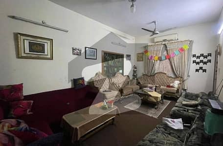 مرغزار آفیسرز کالونی لاہور میں 6 کمروں کا 10 مرلہ مکان 3.15 کروڑ میں برائے فروخت۔