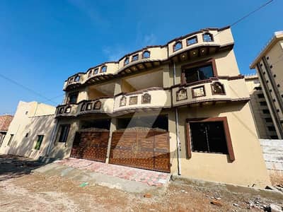 جنجوعہ ٹاؤن راولپنڈی میں 4 کمروں کا 6 مرلہ مکان 1.35 کروڑ میں برائے فروخت۔