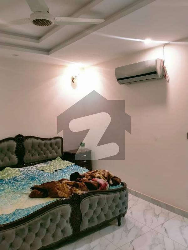 1 BED FULLY FURNSIHED BRAND NEW LUXURY IDEAL EXCELLENT FLAT FOR RENT IN BAHRIA TOWN LAHORE