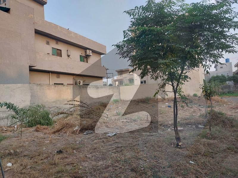 10 Marla Ideal Location Near Park Mosque Market And Main Road Plot For Sale