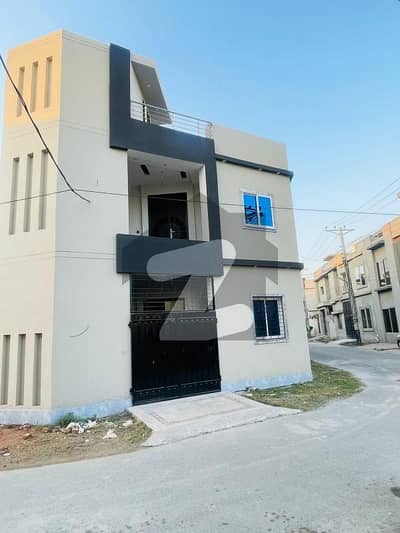 پام ولاز مین کینال بینک روڈ,لاہور میں 4 کمروں کا 4 مرلہ مکان 1.49 کروڑ میں برائے فروخت۔