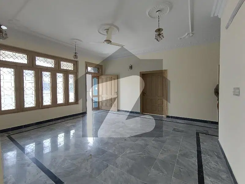 1 Kanal House In Ayub Medical Complex Is Best Option