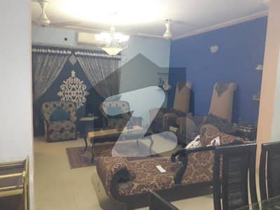 عسکری 10 - سیکٹر بی عسکری 10,عسکری,لاہور میں 4 کمروں کا 10 مرلہ مکان 4.6 کروڑ میں برائے فروخت۔