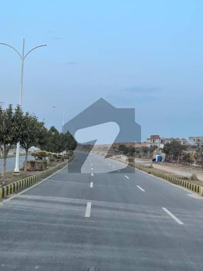 Gulberg Green B Block 04 kanal Developed Possession with boundrywall plot available for sale