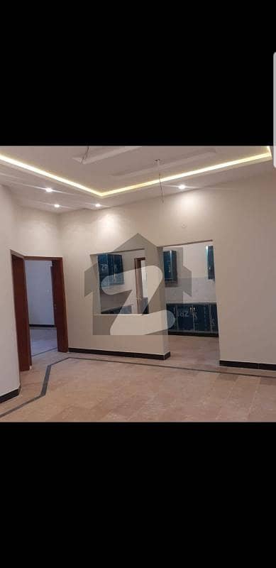 بی ۔ 17 اسلام آباد میں 8 کمروں کا 10 مرلہ مکان 3.0 کروڑ میں برائے فروخت۔