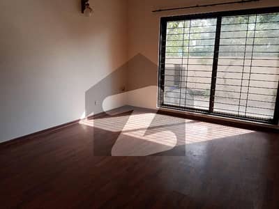 1 Kanal House Available For Rent In DHA Phase 5 B Block Main Road 120feet