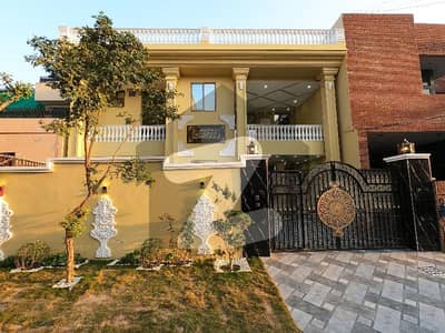 ماڈل ٹاؤن ۔ بلاک ایم ماڈل ٹاؤن,لاہور میں 5 کمروں کا 10 مرلہ مکان 6.0 کروڑ میں برائے فروخت۔