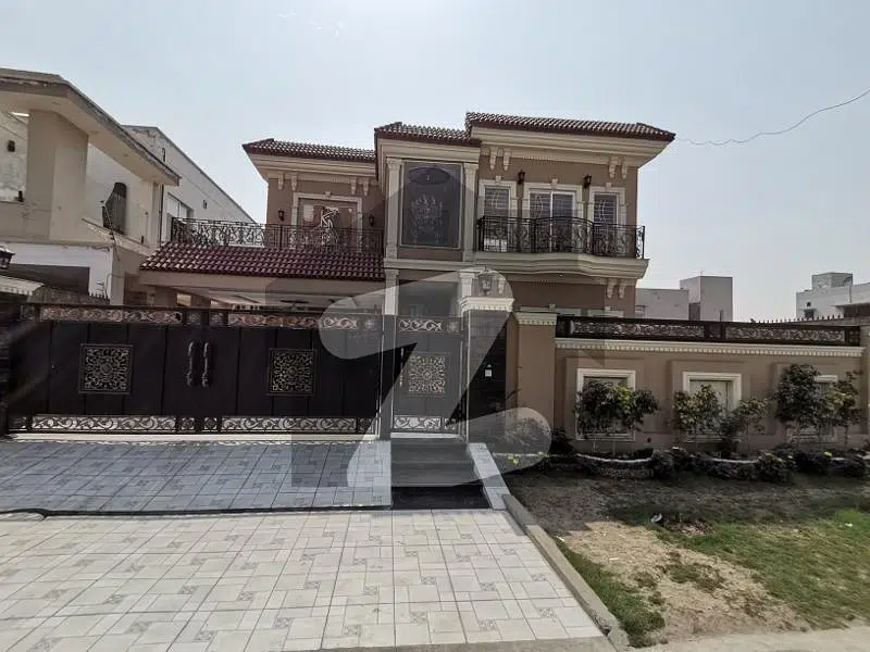 20-Marla Brand New House Luxury House For Sale In State Life Housing Society Lahore