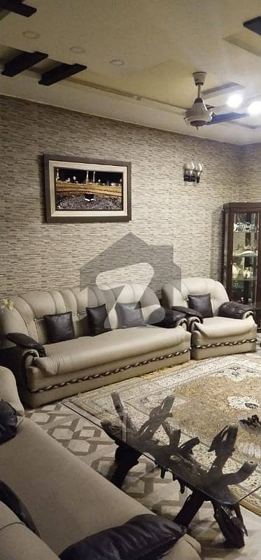 ورسک روڈ پشاور میں 9 کمروں کا 1 کنال مکان 12.0 کروڑ میں برائے فروخت۔