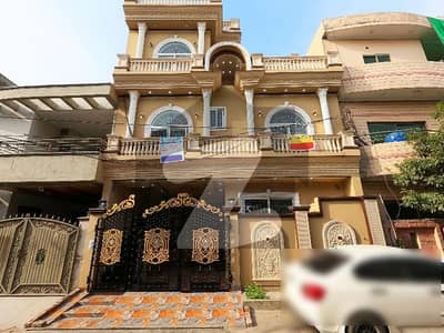 5 Marla Triple Storey House For Sale In H3 Block Of Johar Town Phase 2 Lahore Brand New House For Sale Near Emporium Mall And Expo Center Owner Build Tilted Flooring