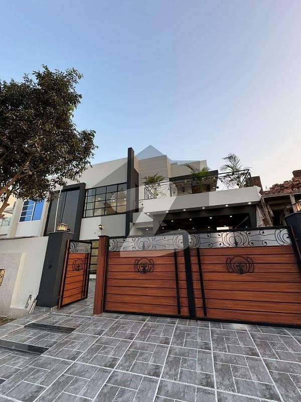 10 Marla Luxury Designer House Available For Sale In Buch Executive Villas Multan