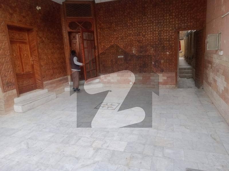 حیات آباد فیز 6 - ایف7 حیات آباد فیز 6,حیات آباد,پشاور میں 4 کمروں کا 10 مرلہ مکان 65.0 ہزار میں کرایہ پر دستیاب ہے۔