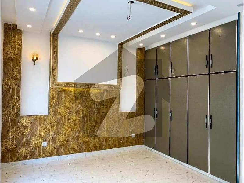 پارک ویو سٹی - ٹیولپ بلاک پارک ویو سٹی,لاہور میں 4 کمروں کا 5 مرلہ مکان 1.95 کروڑ میں برائے فروخت۔