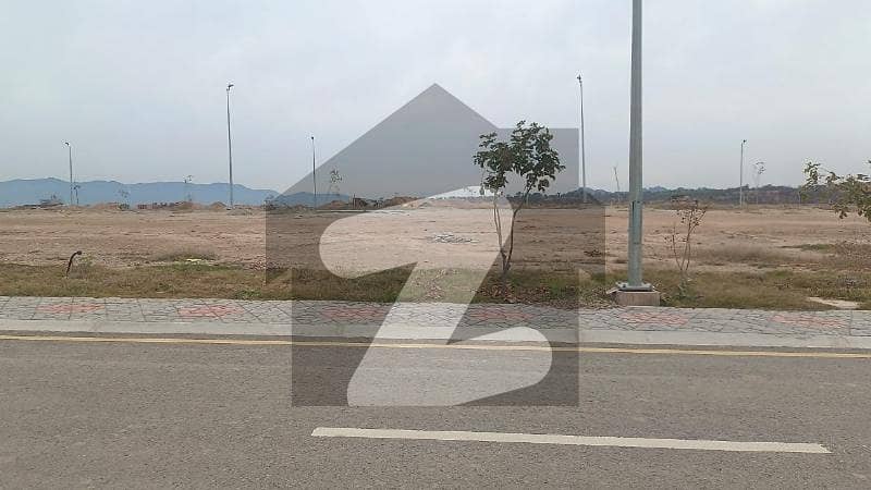 Prime Location Plot Available For Sale On Reassonable Price