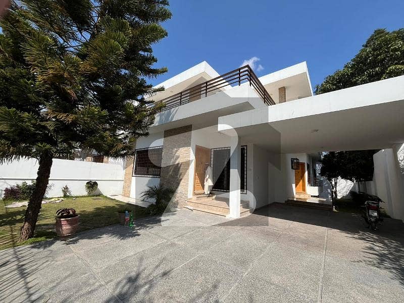 Luxury Triple Story House For Rent In F-6 Islamabad