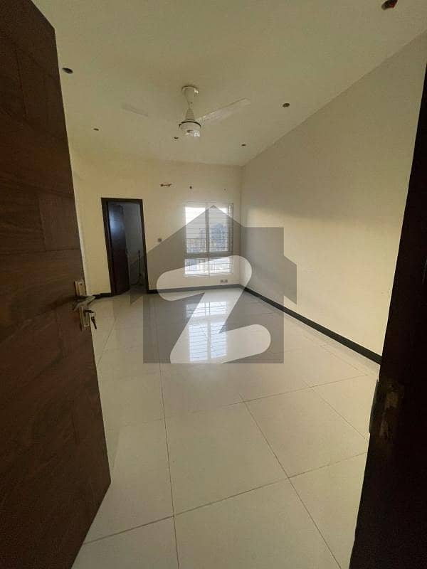 LUXURIOUS APARTMENT AVAILABLE FOR RENT Frere Town, Karachi ID49176775