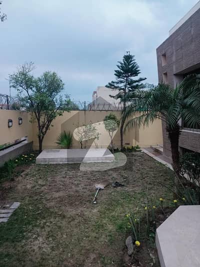 Dha Phase 6 Sector C 1 Kanal Double Story 7 Bed Rooms With Basement At Prime Location